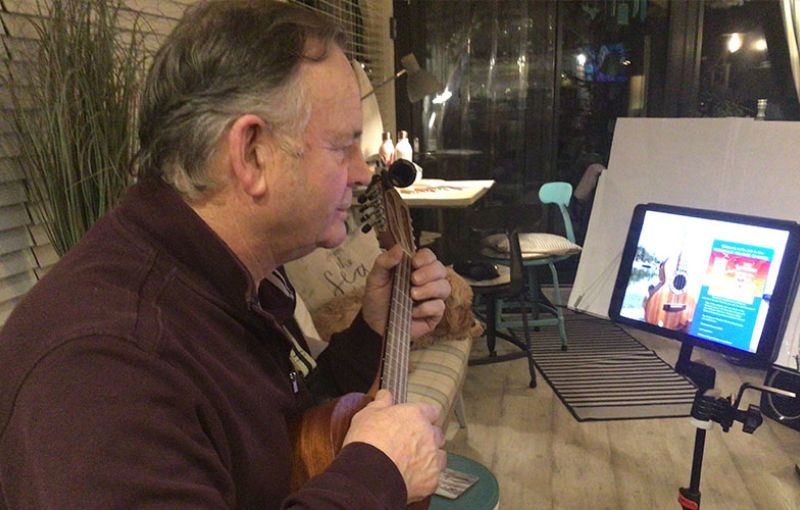 A Hug Online - Livestreaming Ukelele on Twitch